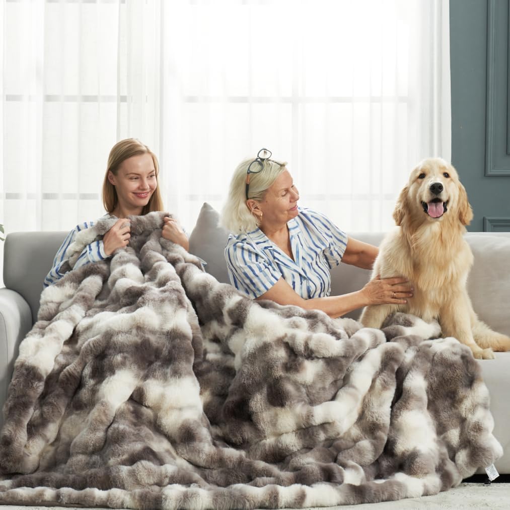 Cozy Bliss Faux Fur Throw Blanket for Couch, Fuzzy Soft Plush Thick Bubble Blanket for Sofa Bedroom Living Room, 50 * 60 Inches Tie Dye Pink