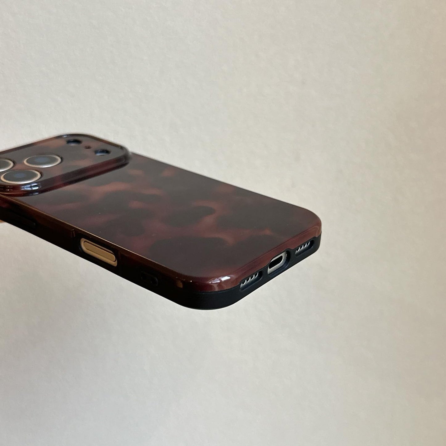 Aesthetic Tortoise Shell Phone Case for iPhone 17 Pro 6.3in,Retro Cool Girl Leopard Print Brown Amber Trendy Full Camera Protective Cover for iPhone 17pro 6.3"