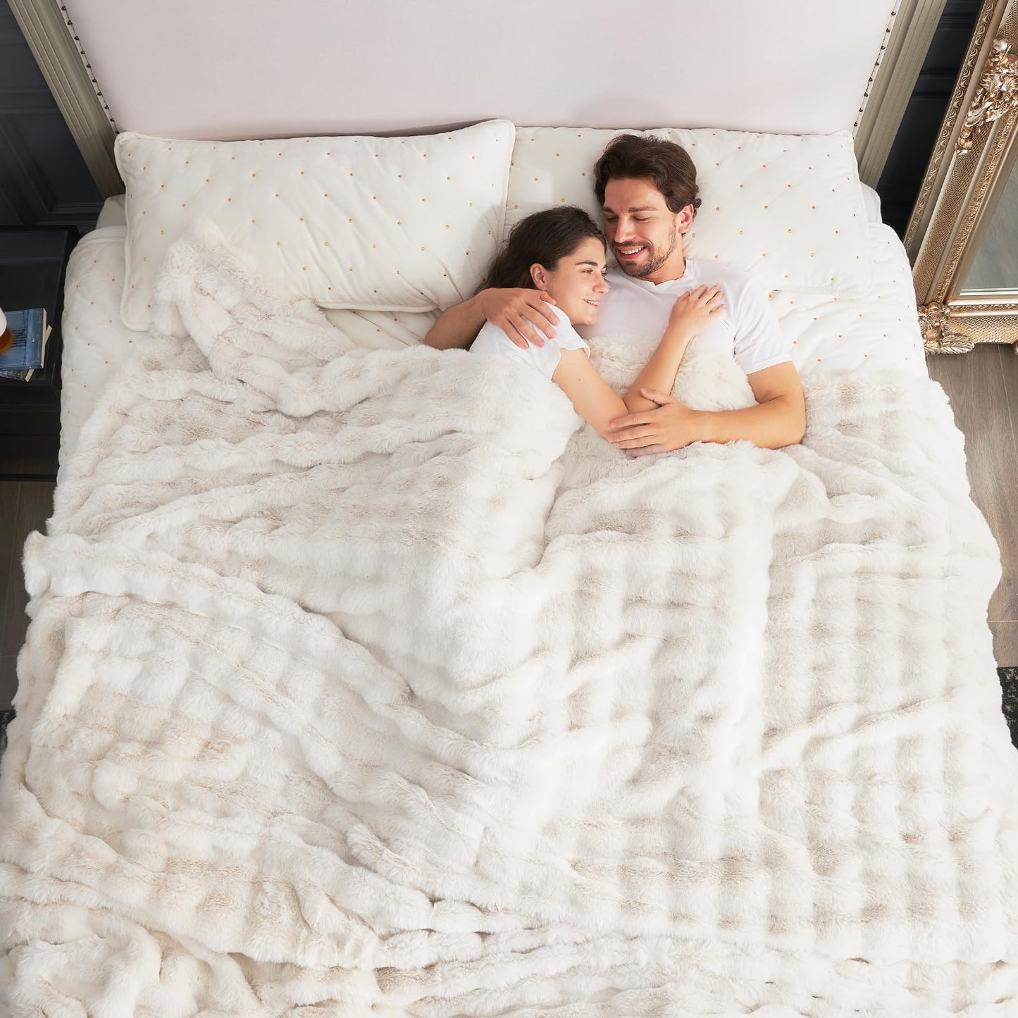 Cozy Bliss Faux Fur Throw Blanket for Couch, Fuzzy Soft Plush Thick Bubble Blanket for Sofa Bedroom Living Room, 50 * 60 Inches Tie Dye Pink