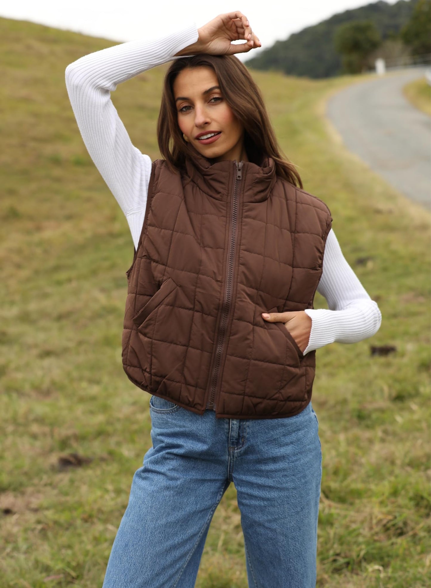 Zeagoo Womens Puffer Vest Ladies Sleeveless Zip Up Outerwear
