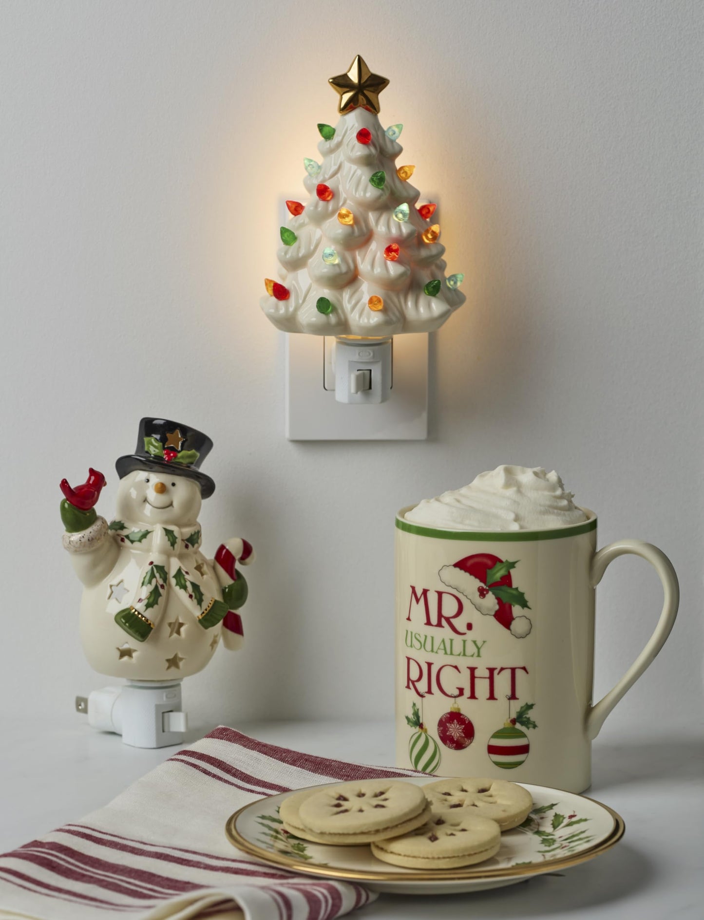 Lenox 893624 Treasured Traditions Holiday Red Bulbs Lit Tree, Christmas Decor