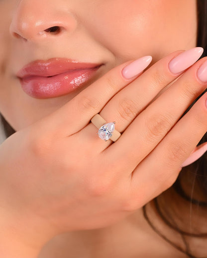 Rinfit Silicone Ring with Stone - Pear Cut Cubic Zirconia Solitaire Engagement Ring for Women - Rubber Wedding Bands - Patent Pending