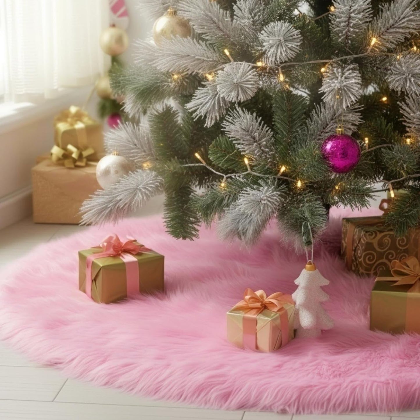 CHICHIC 60 inch Christmas Tree Skirt Faux Fur Xmas Tree Skirt Christmas Decorations Holiday Tree Ornaments Tree Decoration for Christmas Home Decorations, Xmas Party Holiday Decorations, Snow White