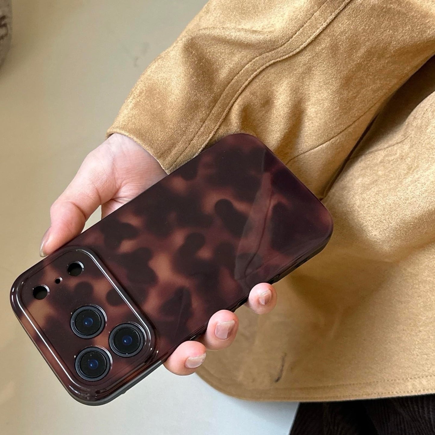 Aesthetic Tortoise Shell Phone Case for iPhone 17 Pro 6.3in,Retro Cool Girl Leopard Print Brown Amber Trendy Full Camera Protective Cover for iPhone 17pro 6.3"