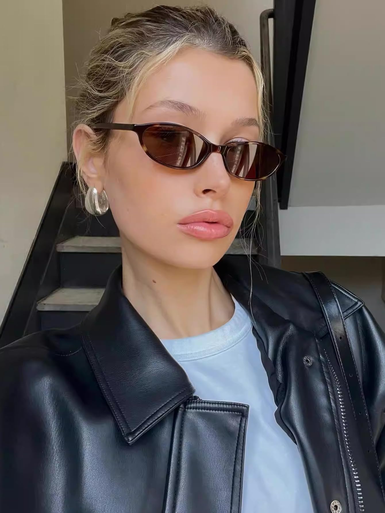 GUVIVI Retro Oval Sunglasses for Women
