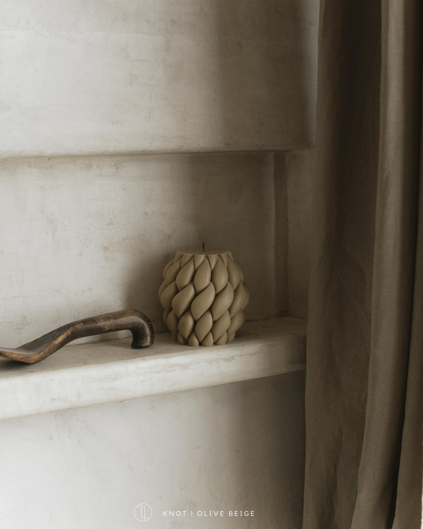 LAWA Knot Ball Candle - Large Beautiful Handmade Pillar Scented Soy Wax Elegant Bubble Aesthetic Candle Housewarming Gift Home Room Shelf Decor Idea White