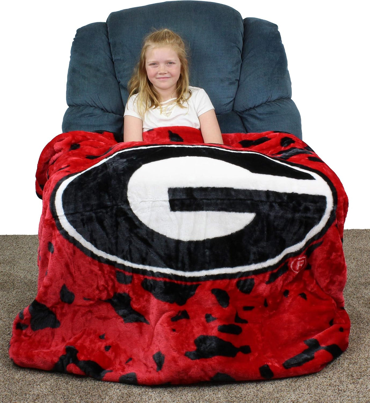 Everything Comfy Georgia Bulldogs Soft and Warm Huge Raschel Throw Blanket, 86" x 63"