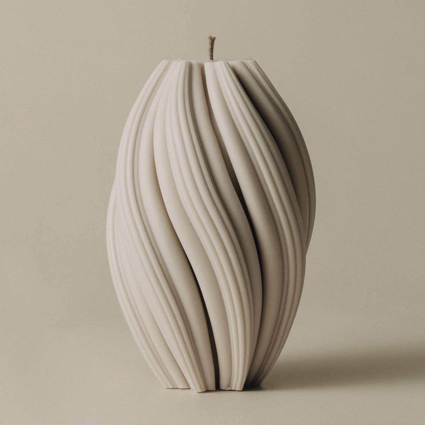 LAWA Swirl Candle - Beautiful Handmade Pillar Soy Wax Twirl Elegant Bubble Aesthetic Candle Housewarming Gift Home Room Shelf Decor Idea Spiral White Large