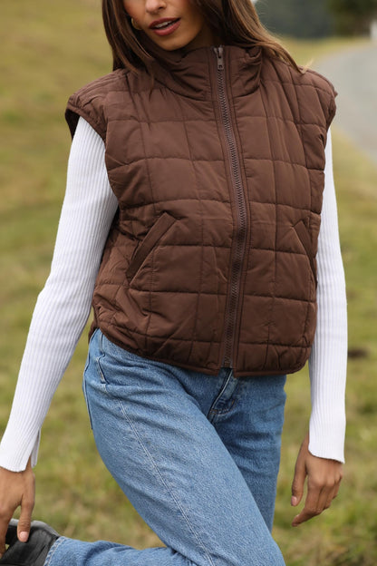 Zeagoo Womens Puffer Vest Ladies Sleeveless Zip Up Outerwear