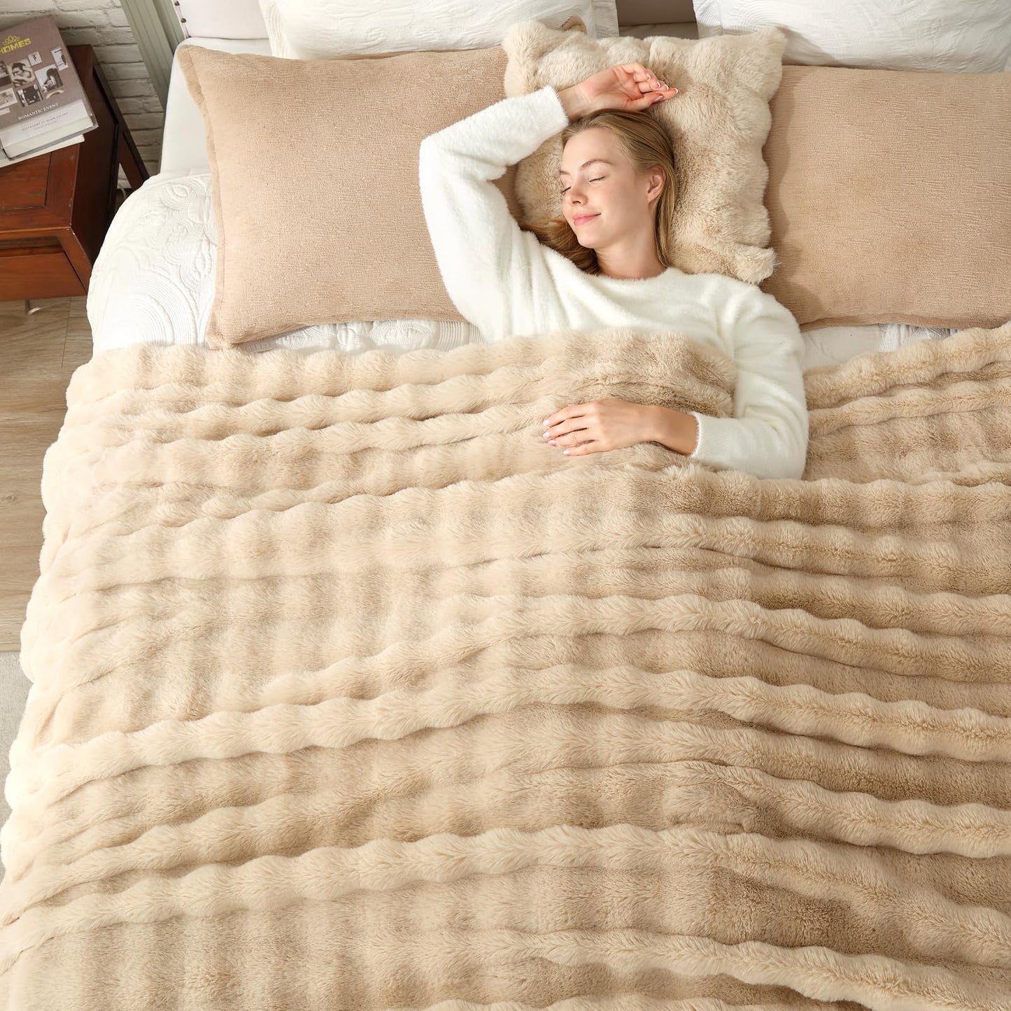 Cozy Bliss Faux Fur Throw Blanket for Couch, Fuzzy Soft Plush Thick Bubble Blanket for Sofa Bedroom Living Room, 50 * 60 Inches Tie Dye Pink
