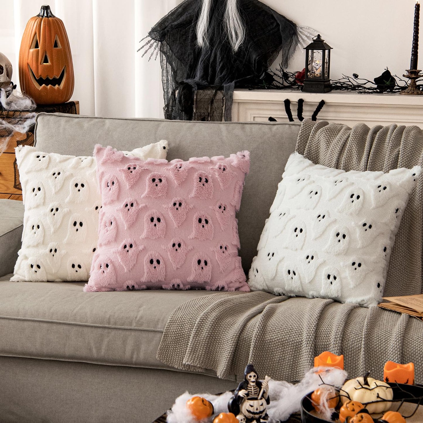 MIULEE Cute Ghost Halloween Pillow Covers 20x20 Inch Set of 2 White | Soft Plush Faux Fur Throw Pillows Spooky Fall Decorative Cushion Covers for Couch Sofa Bed Porch Living Room