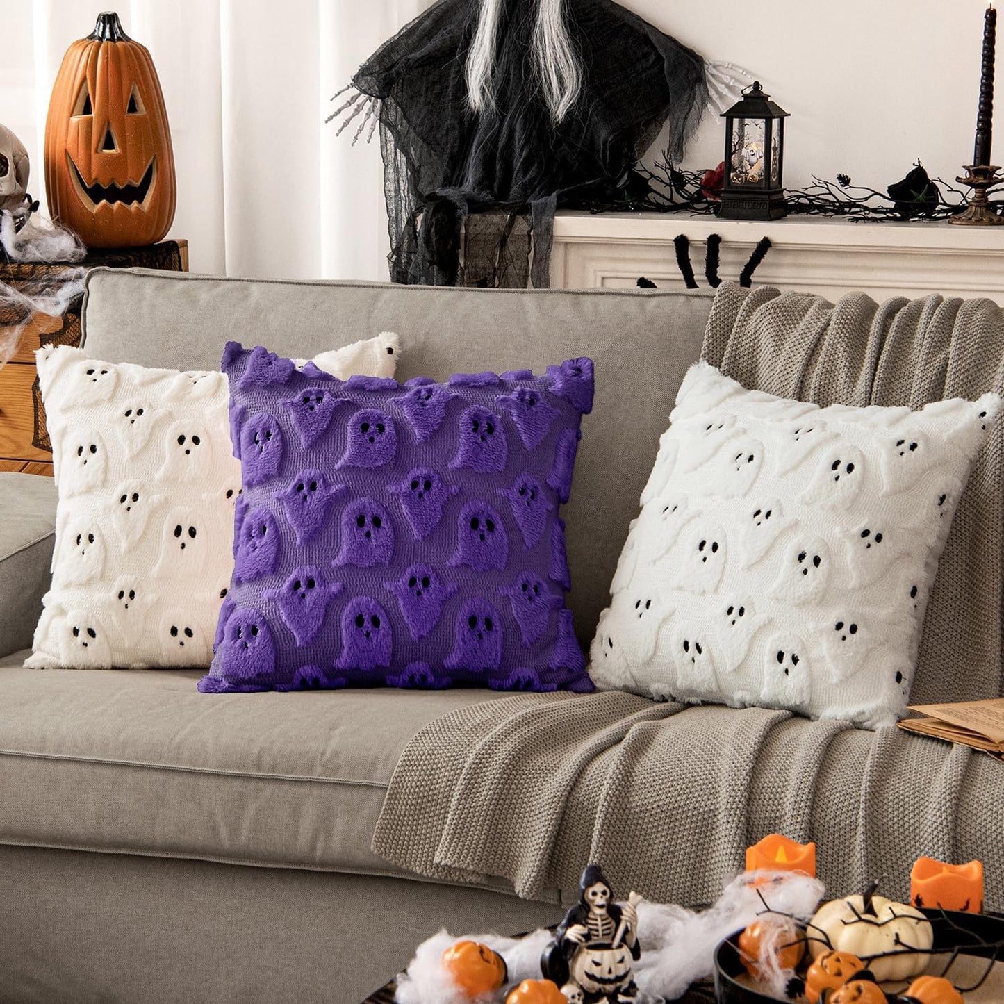 MIULEE Cute Ghost Halloween Pillow Covers 20x20 Inch Set of 2 White | Soft Plush Faux Fur Throw Pillows Spooky Fall Decorative Cushion Covers for Couch Sofa Bed Porch Living Room