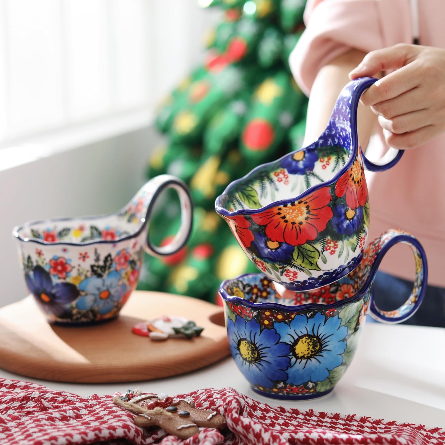 ALMA Handpainted Microwavable Soup Bowl with Loop Handle 18.6oz, Cereal Bowl With Handle Great for Berry, Fruits, Chili, Stew, Ice cream,Floral Soup Mug for Women