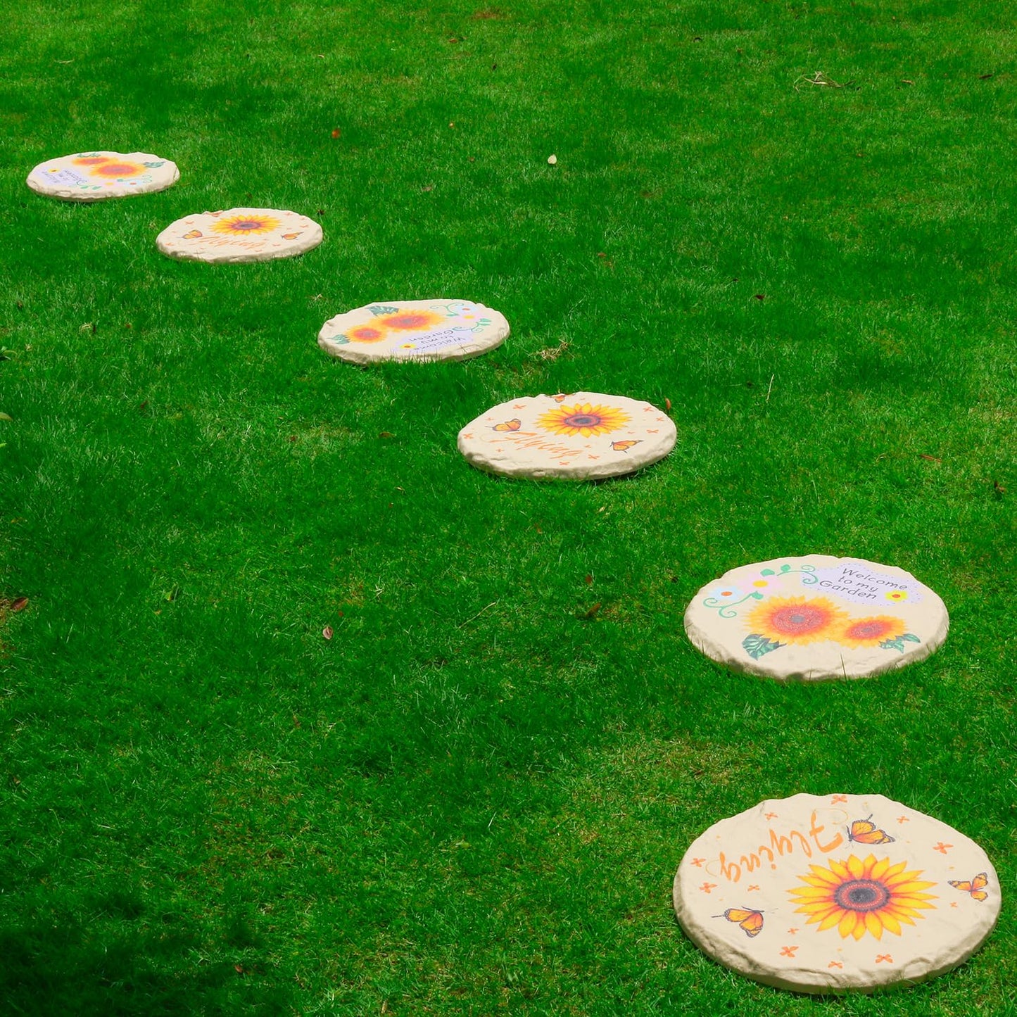 4Pcs Large Stepping Stones Outdoor Garden Walkway, Durable Plastic Pavers for Patio, Pathway, and Landscaping, Weatherproof Stepping Stones with Ground Stakes for Easy Installation