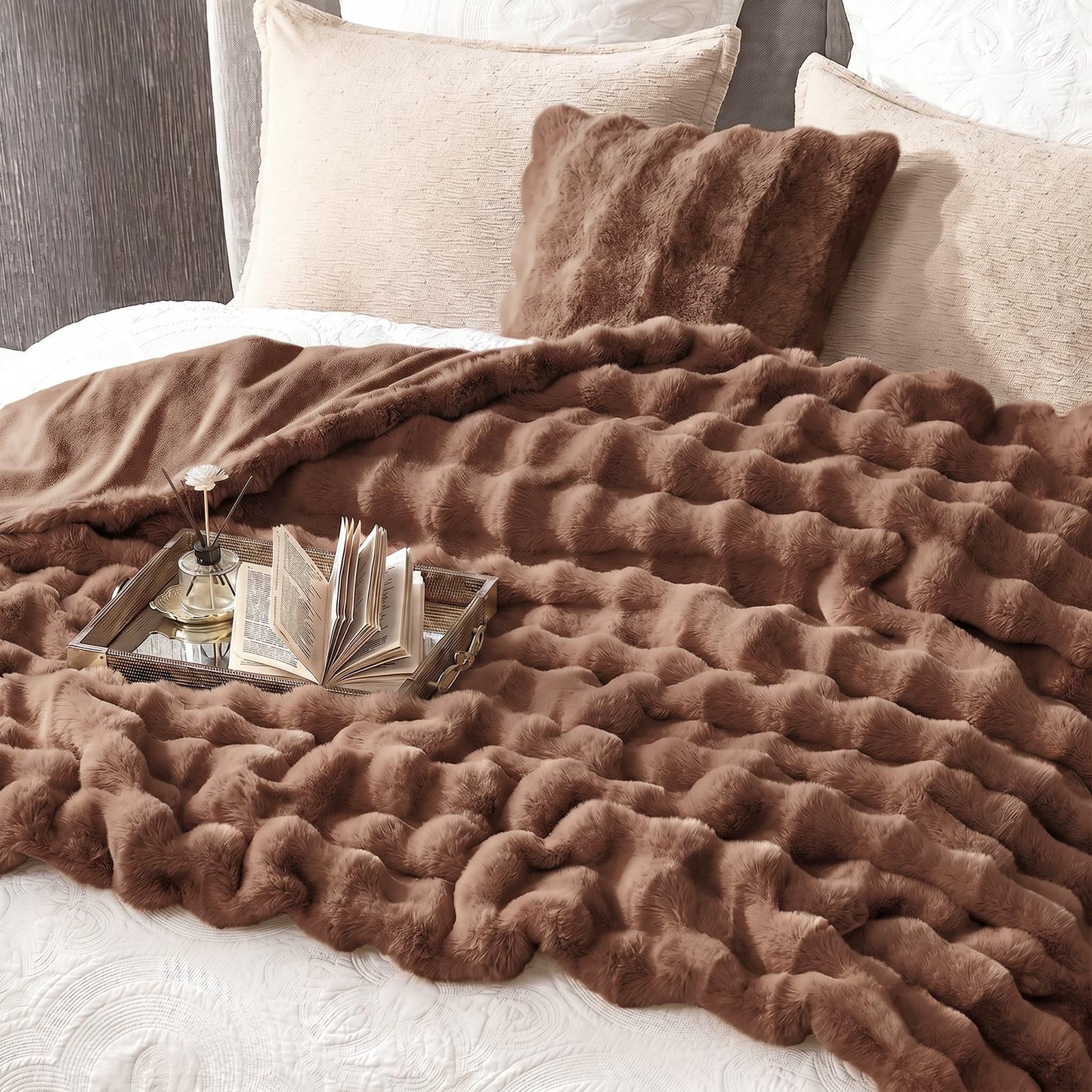 Cozy Bliss Faux Fur Throw Blanket for Couch, Fuzzy Soft Plush Thick Bubble Blanket for Sofa Bedroom Living Room, 50 * 60 Inches Tie Dye Pink