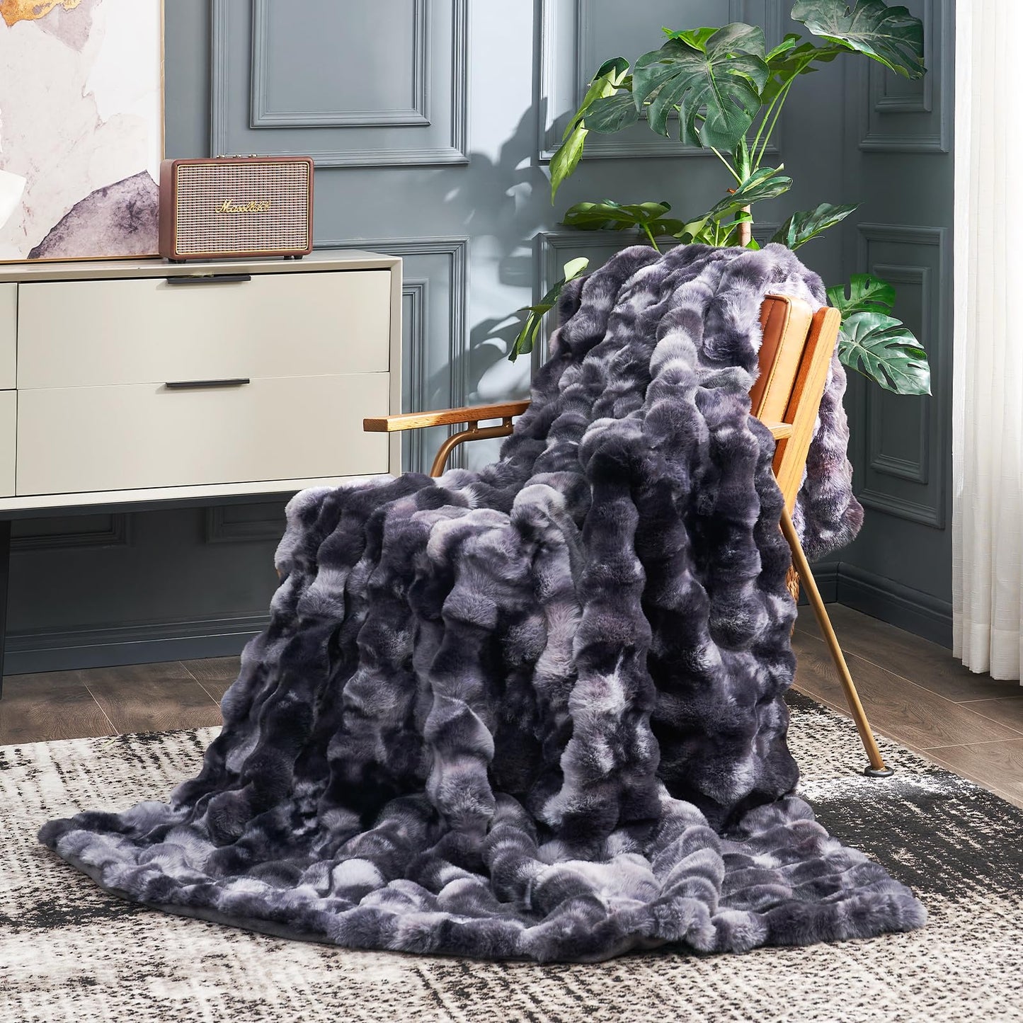 Cozy Bliss Faux Fur Throw Blanket for Couch, Fuzzy Soft Plush Thick Bubble Blanket for Sofa Bedroom Living Room, 50 * 60 Inches Tie Dye Pink