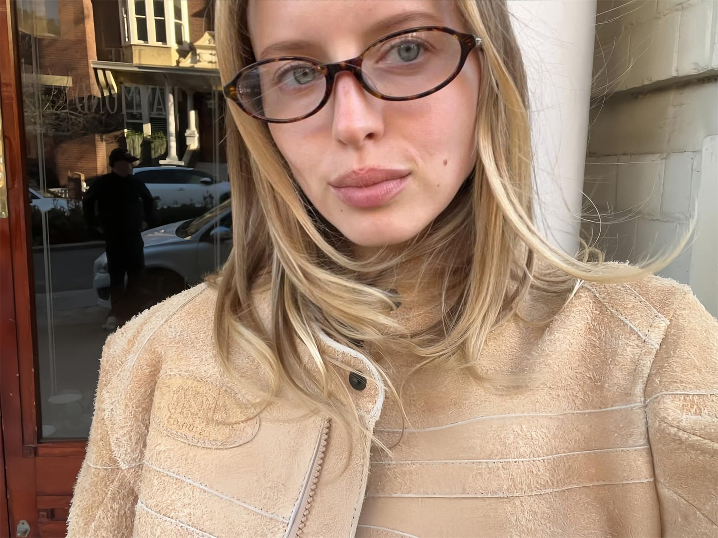 GUVIVI Retro Oval Sunglasses for Women