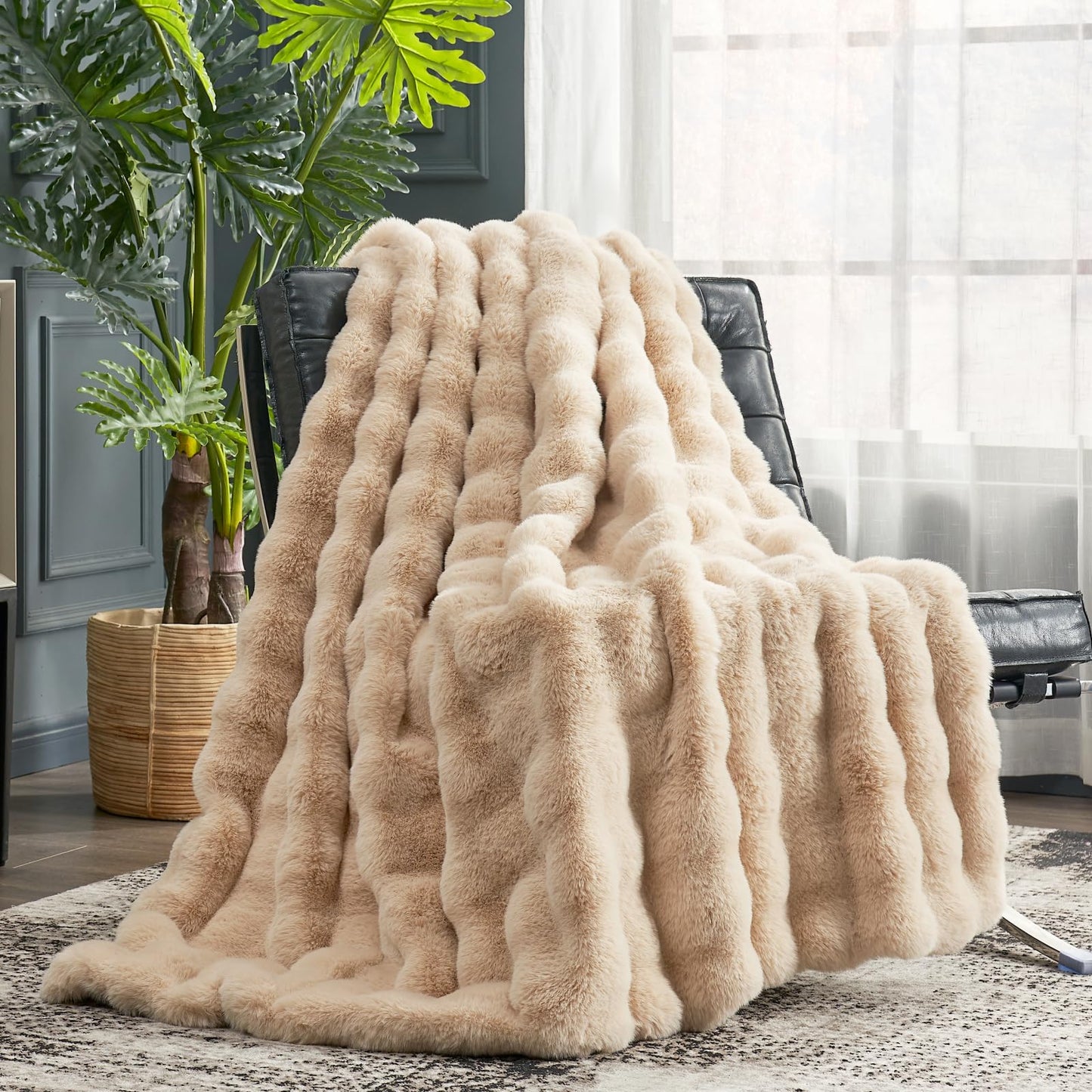 Cozy Bliss Faux Fur Throw Blanket for Couch, Fuzzy Soft Plush Thick Bubble Blanket for Sofa Bedroom Living Room, 50 * 60 Inches Tie Dye Pink
