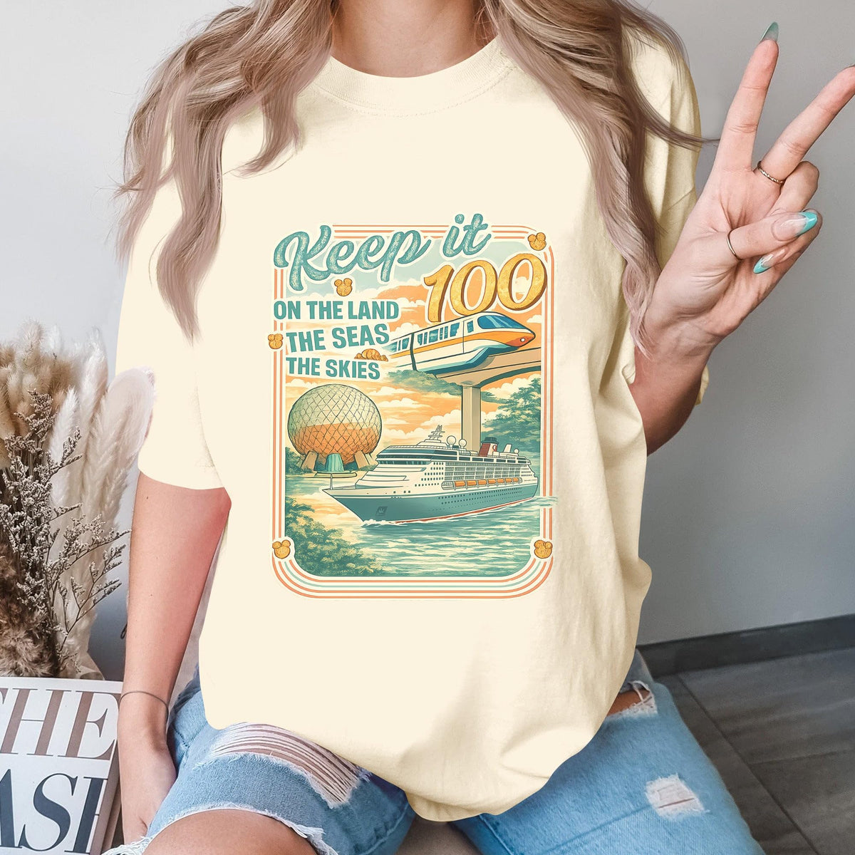 Cat Shirts for Women - Funny Anime Cat Eating Ramen Shirt Men - Vintage Japanese Art Tee for Men