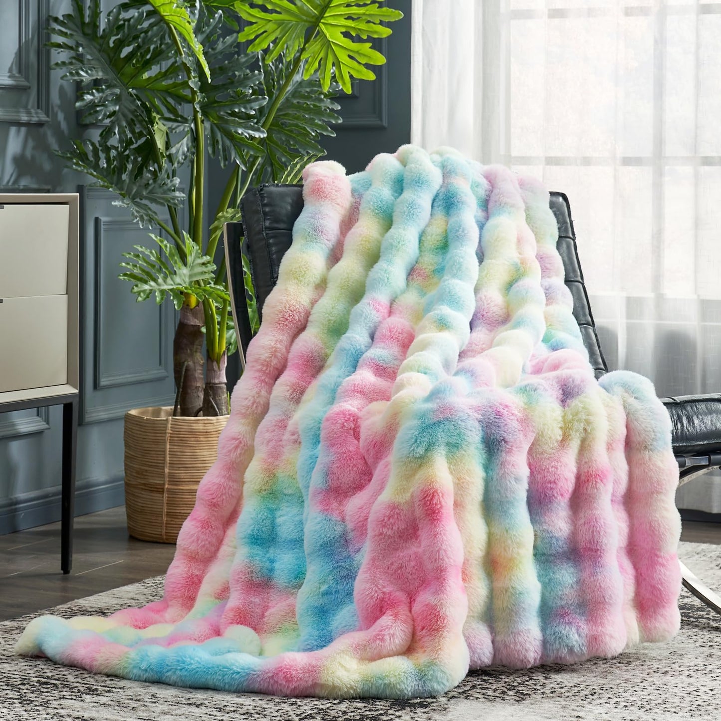 Cozy Bliss Faux Fur Throw Blanket for Couch, Fuzzy Soft Plush Thick Bubble Blanket for Sofa Bedroom Living Room, 50 * 60 Inches Tie Dye Pink