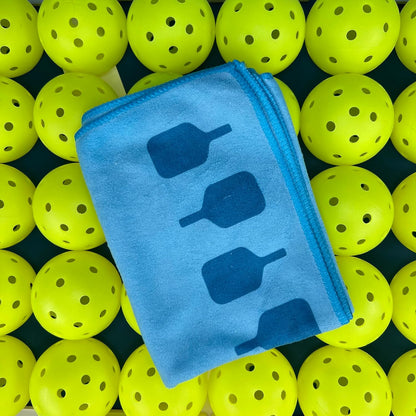 Pickleball Towel – Microfiber Sports Towel with Pickleball Pattern – Quick-Dry Sweat Towel for Pickleball Players, Accessories & Gifts (Teal Pickleball Paddles)