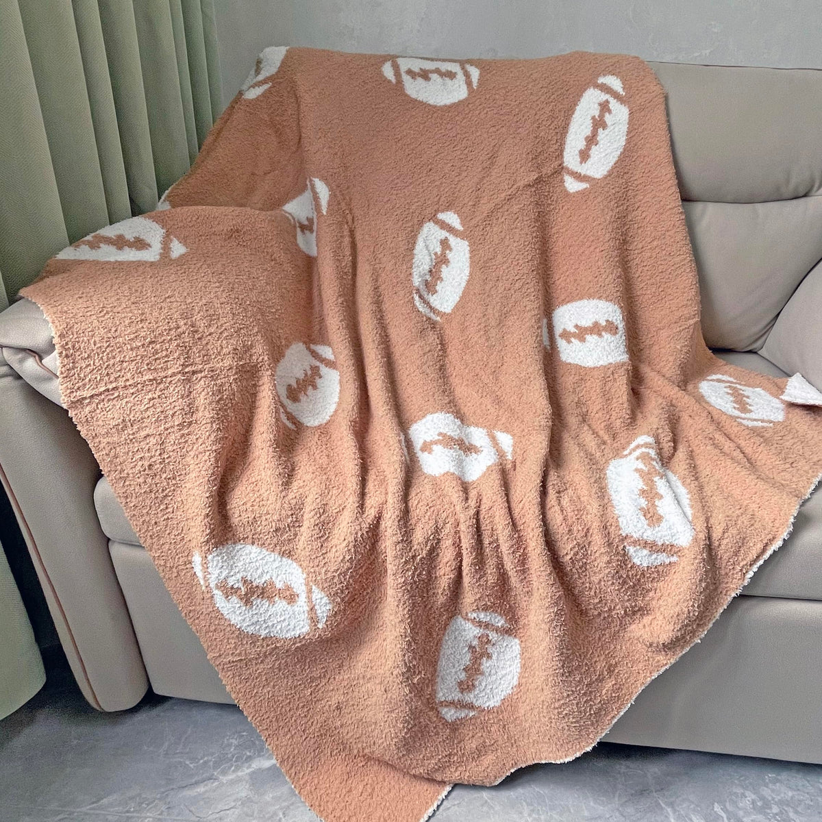 Cozy Baseball Pattern Blanket Perfect Lightweight Bedding for Adults, Soft, Warm, and Plush Soccer Sports Blanket Great for Bed Sofa (Baseball-Red, 51"x63")