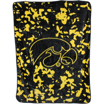 Everything Comfy Georgia Bulldogs Soft and Warm Huge Raschel Throw Blanket, 86" x 63"