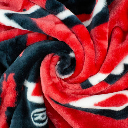 Everything Comfy Georgia Bulldogs Soft and Warm Huge Raschel Throw Blanket, 86" x 63"