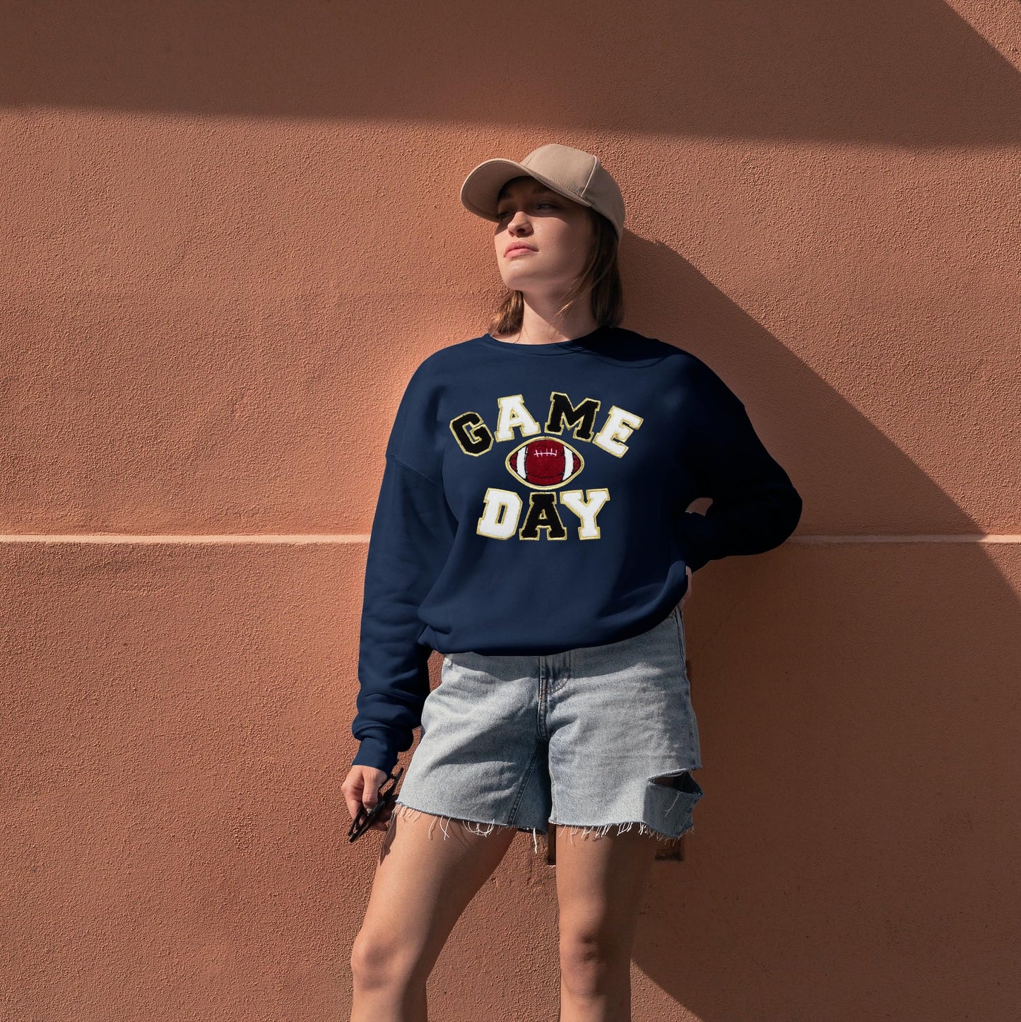 FLOYU Women Sunday Funday Sweatshirt Cute Football Graphic Pullover Game Day Weekend Tops Casual Football Season Shirt