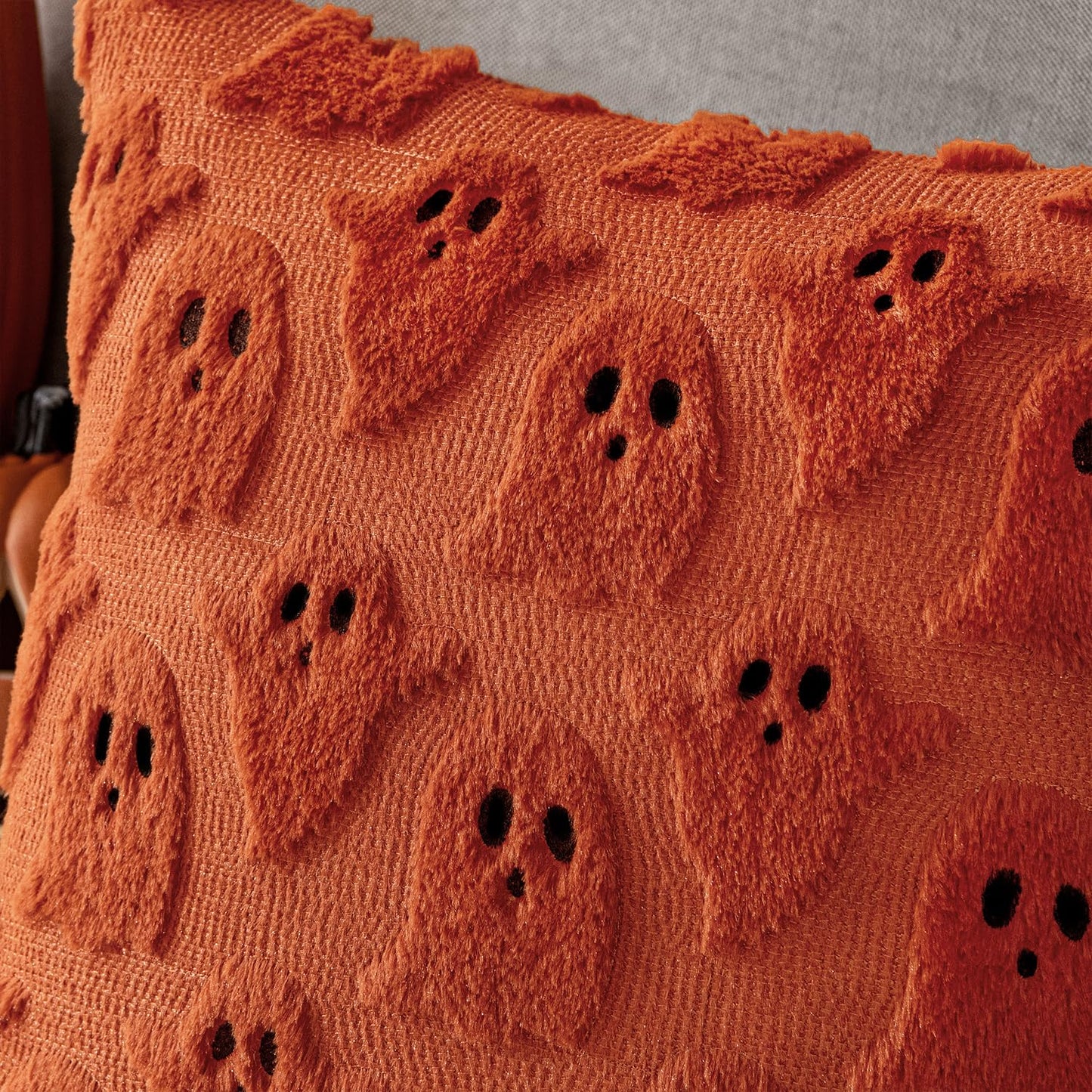 MIULEE Cute Ghost Halloween Pillow Covers 20x20 Inch Set of 2 White | Soft Plush Faux Fur Throw Pillows Spooky Fall Decorative Cushion Covers for Couch Sofa Bed Porch Living Room