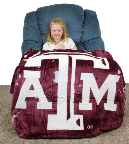 Everything Comfy Georgia Bulldogs Soft and Warm Huge Raschel Throw Blanket, 86" x 63"