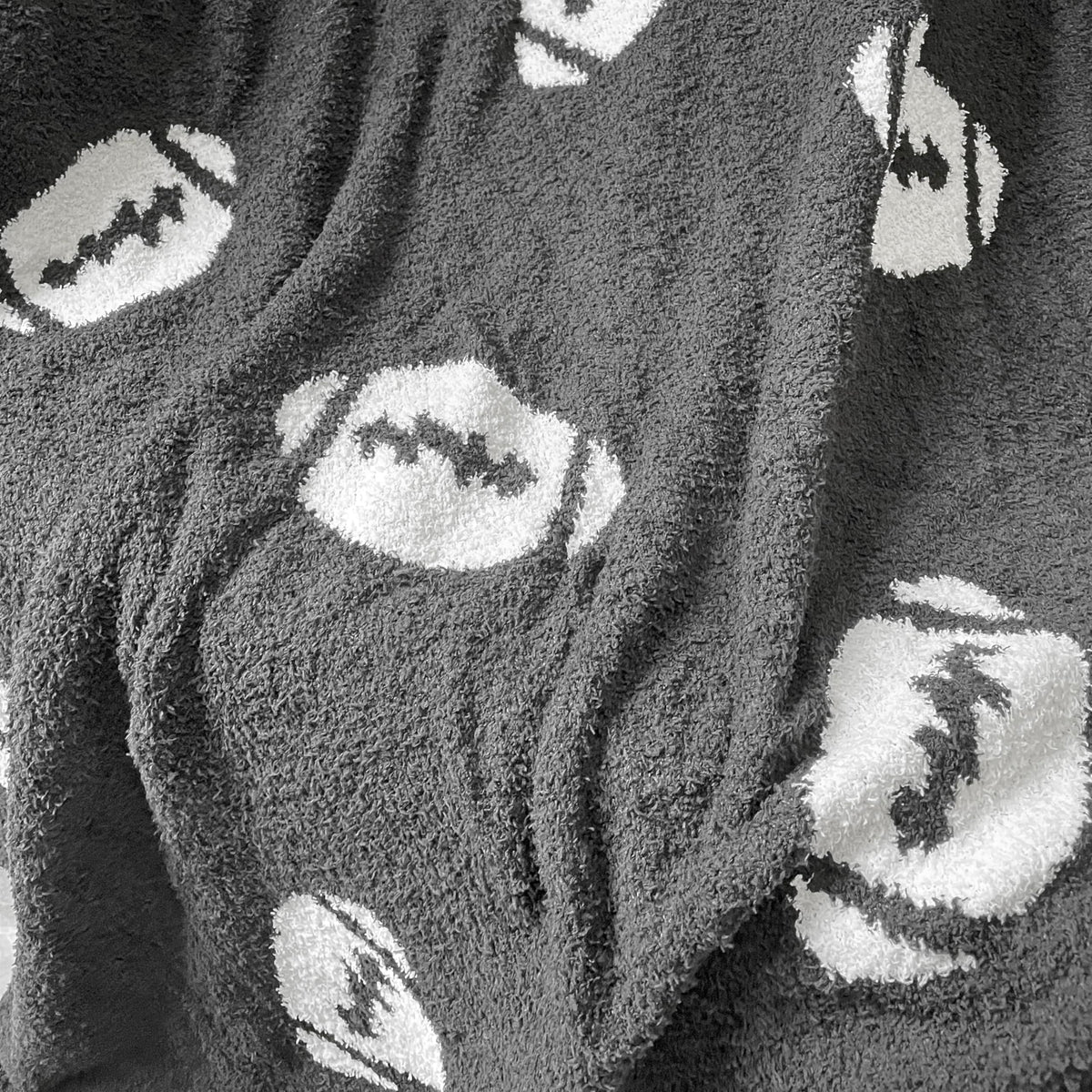 Cozy Baseball Pattern Blanket Perfect Lightweight Bedding for Adults, Soft, Warm, and Plush Soccer Sports Blanket Great for Bed Sofa (Baseball-Red, 51"x63")