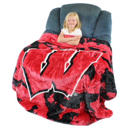 Everything Comfy Georgia Bulldogs Soft and Warm Huge Raschel Throw Blanket, 86" x 63"