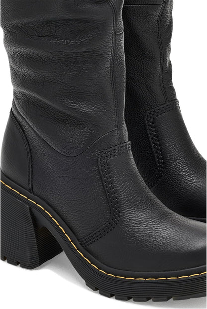 Dr. Martens Kasey