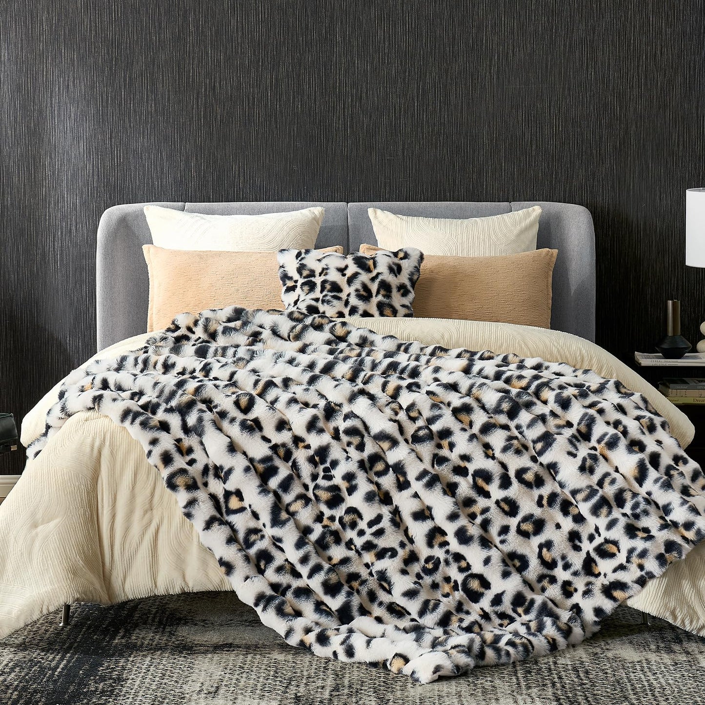 Cozy Bliss Faux Fur Throw Blanket for Couch, Fuzzy Soft Plush Thick Bubble Blanket for Sofa Bedroom Living Room, 50 * 60 Inches Tie Dye Pink
