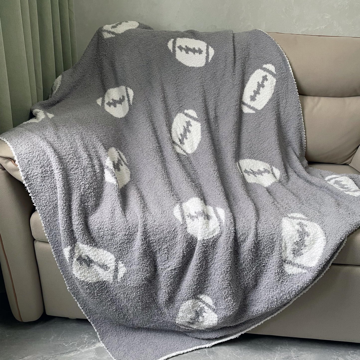 Cozy Baseball Pattern Blanket Perfect Lightweight Bedding for Adults, Soft, Warm, and Plush Soccer Sports Blanket Great for Bed Sofa (Baseball-Red, 51"x63")