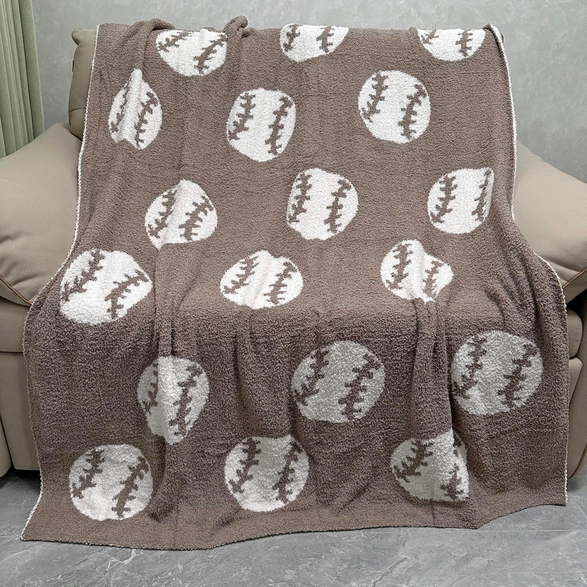 Cozy Baseball Pattern Blanket Perfect Lightweight Bedding for Adults, Soft, Warm, and Plush Soccer Sports Blanket Great for Bed Sofa (Baseball-Red, 51"x63")