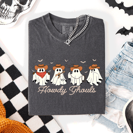 Howdy Ghouls, Cowboy Ghosts Western Halloween Scene With Vintage Sunset Graphics Comfort Colors Tee