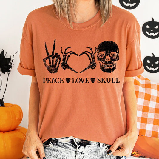 Peace Love Skull Retro Halloween Vintage Style Edition Collectors Item Comfort Colors Tee
